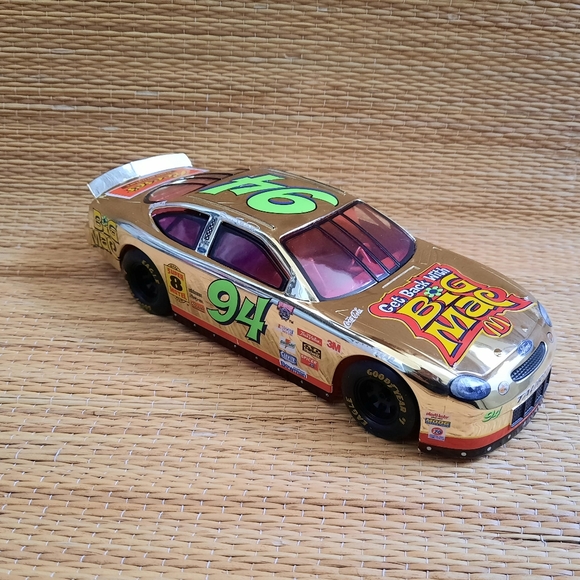 Bill Elliot #94, Limited Ed. 1:24, Racing Champions, McDonalds Gold Car, No Box - Picture 2 of 12